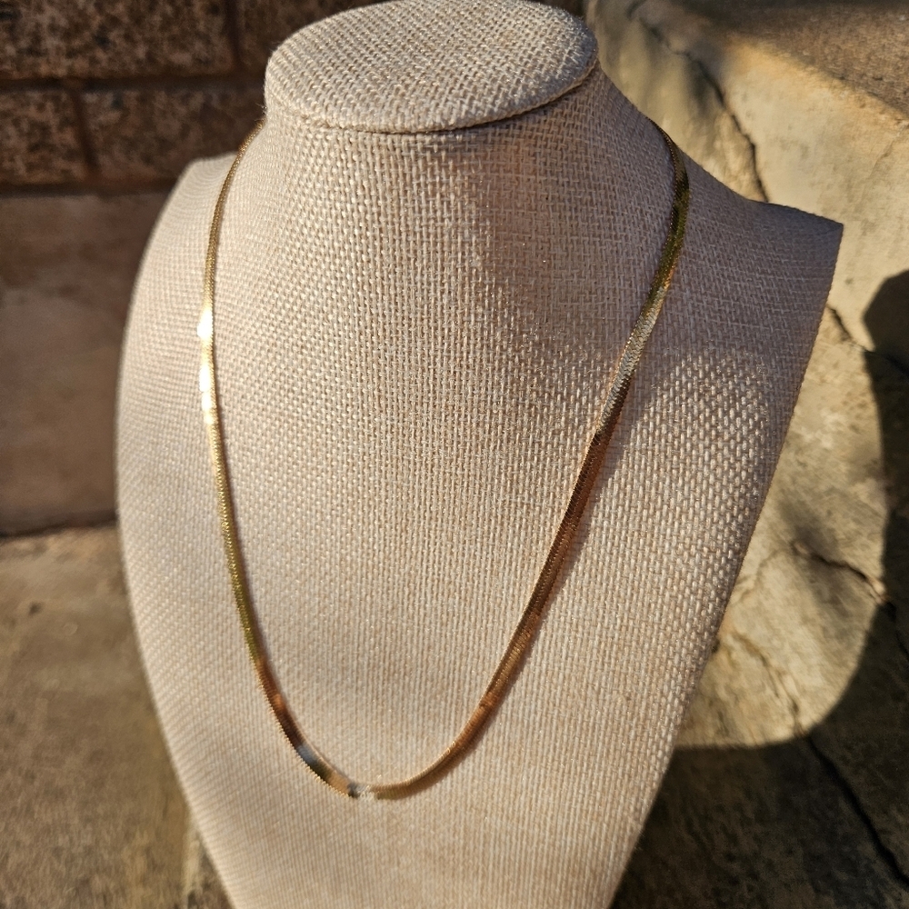 Elegant Gold Necklace Solid Chain Vintage Women's Jewelry Simple Dainty